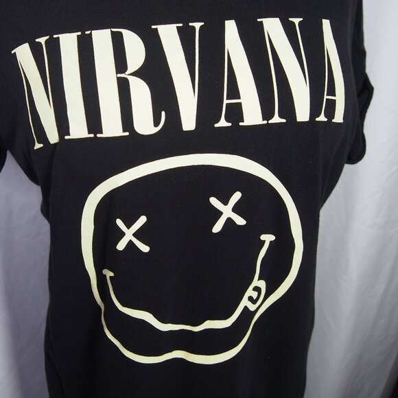 Nirvana Black/ Yellow Smiley Band Logo Rolled Collar T-Shirt Size L - Picture 11 of 15